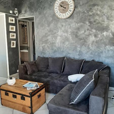T2 centre ville vue Faron 40m2 en zone pietonne 4ème étage Tolón Exterior foto